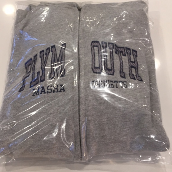 ✅ SOLD Hoodie Plymouth Massachusetts Grey Unisex - Picture 9 of 9